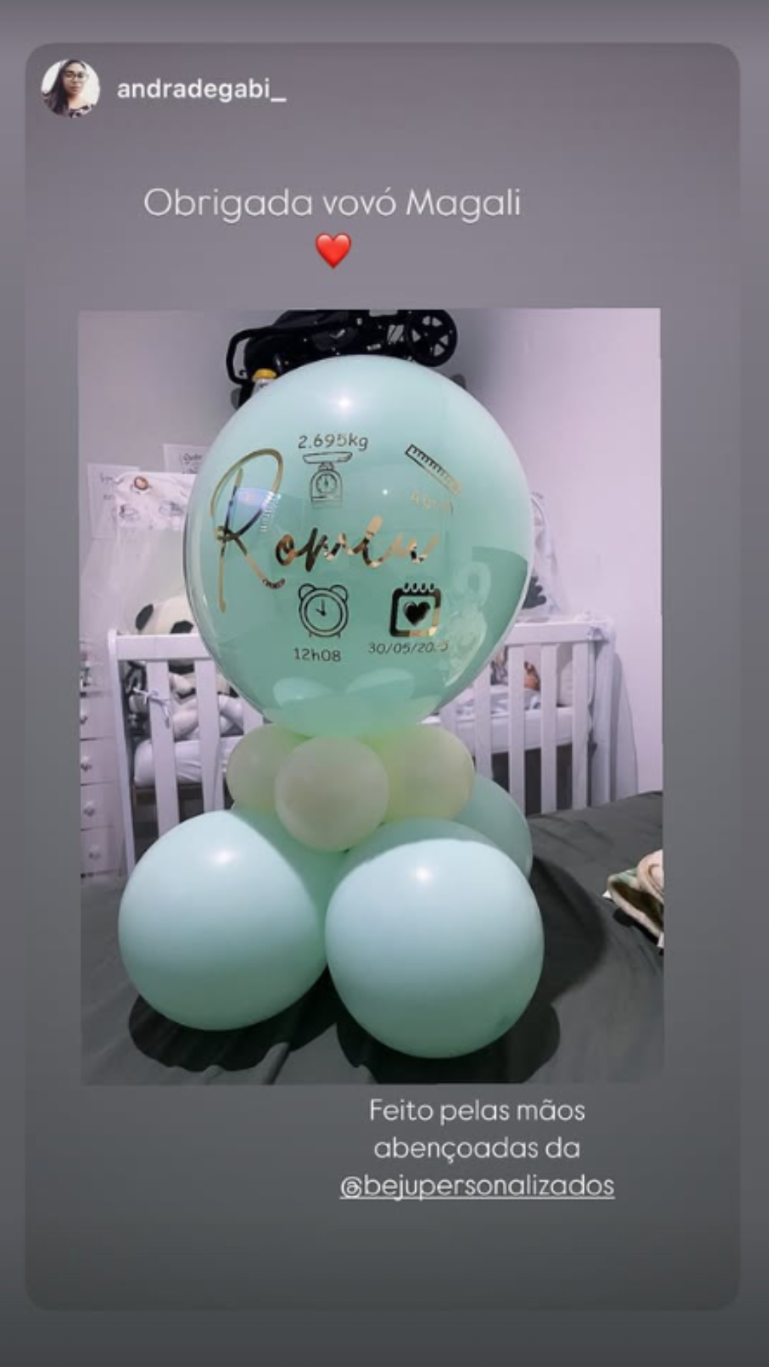 Decoração personalizada para festas e eventos, com balões decorativos, painéis temáticos e ambientação completa, desenvolvida pela BeJu Festa Personalizada.