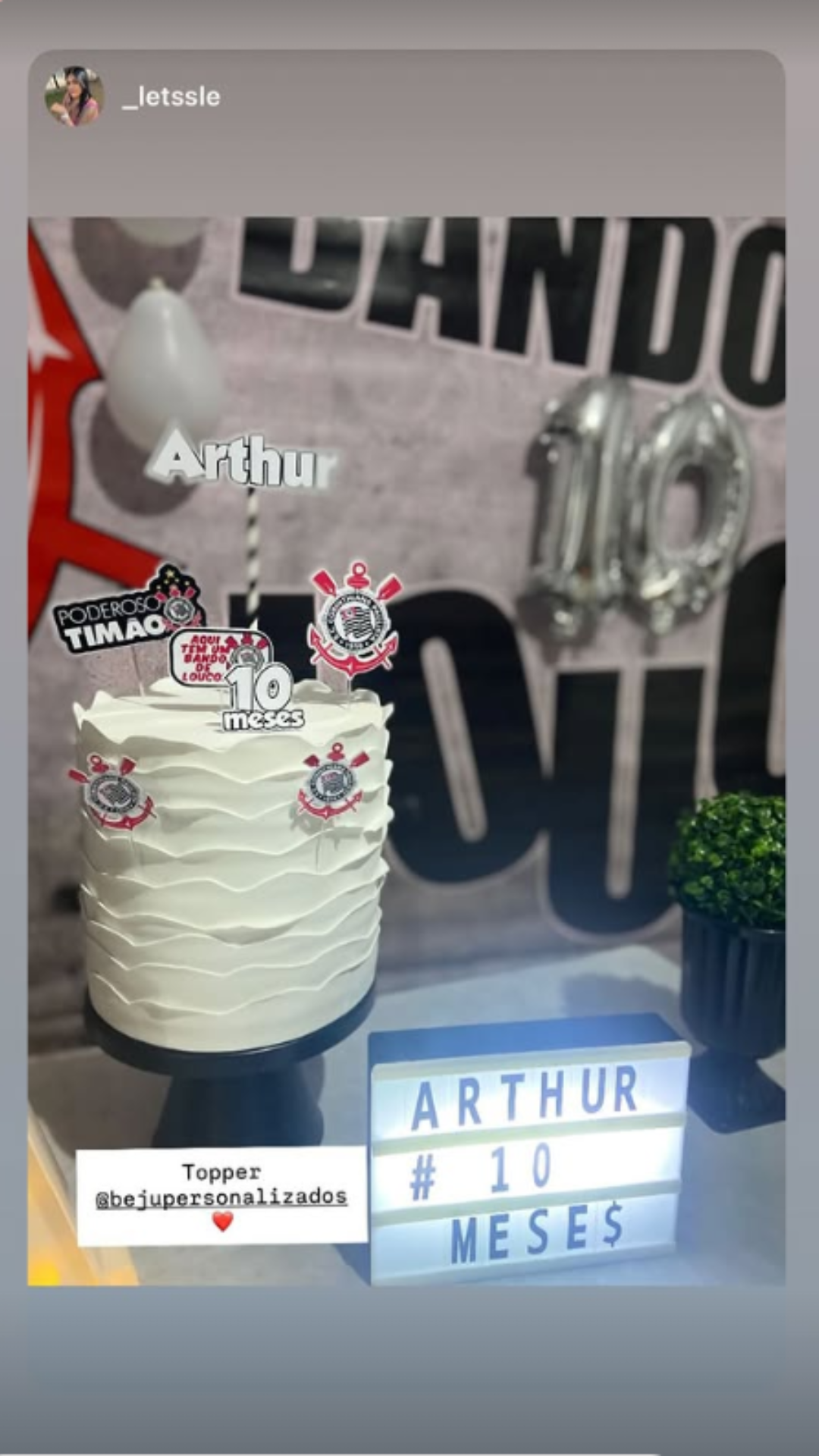 Decoração personalizada para festas e eventos, com balões decorativos, painéis temáticos e ambientação completa, desenvolvida pela BeJu Festa Personalizada.