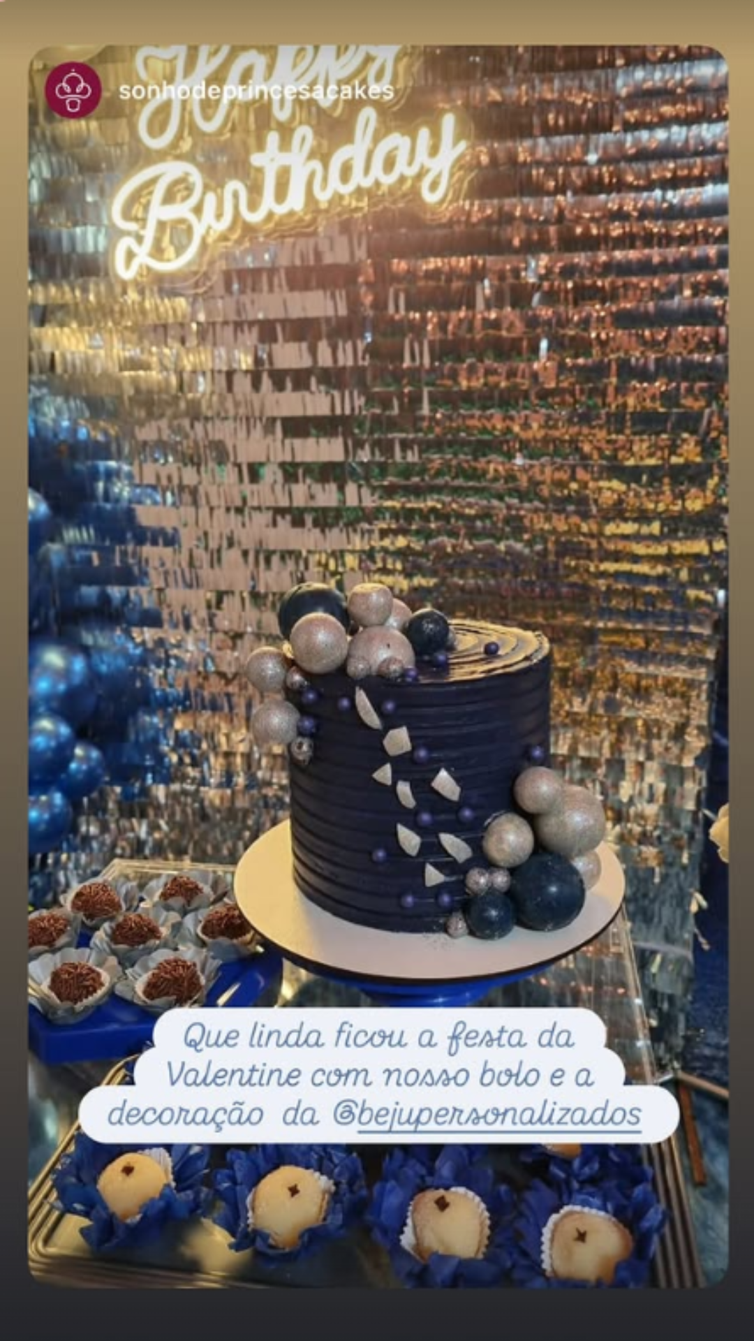 Decoração personalizada para festas e eventos, com balões decorativos, painéis temáticos e ambientação completa, desenvolvida pela BeJu Festa Personalizada.